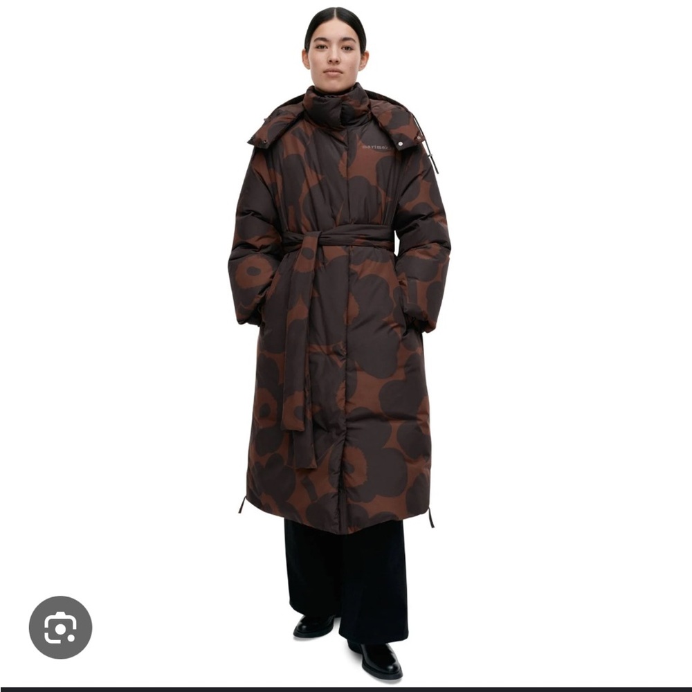 ISO / Marimekko Brown Floral suoja unikko down coat